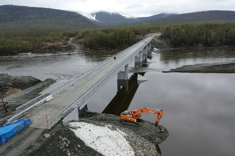 Реконструкция моста через реку Аллах-Юнь в Якутии завершается с опережением графика