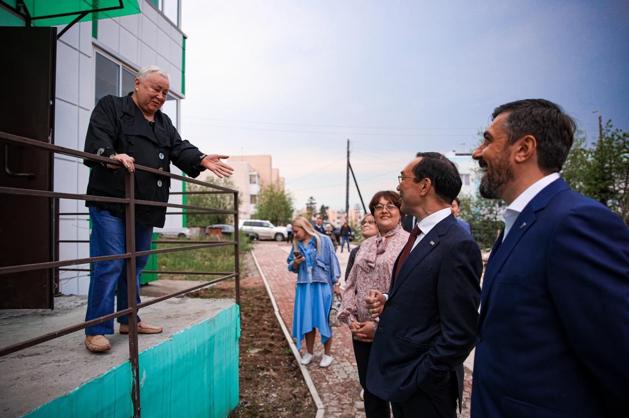 В поселке Серебряный Бор Якутии в 150 квартир переедут жильцы из аварийного  фонда | 12.06.2022 | Якутск - БезФормата