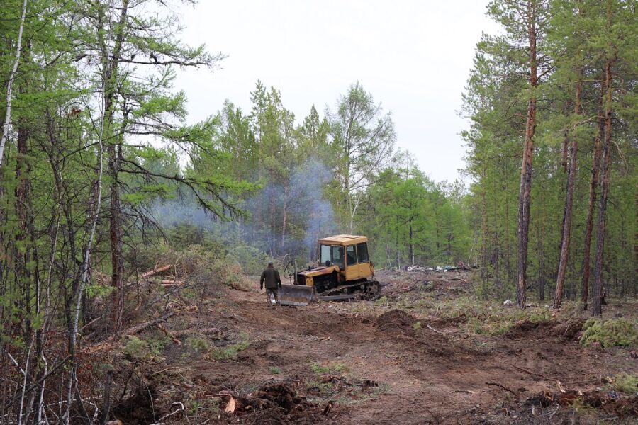 В Усть-Алданском районе Якутии продолжается подготовка к пожароопасному сезону