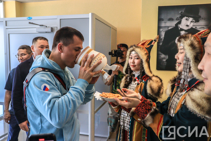 Двукратный олимпийский чемпион Роман Власов приехал в Якутск