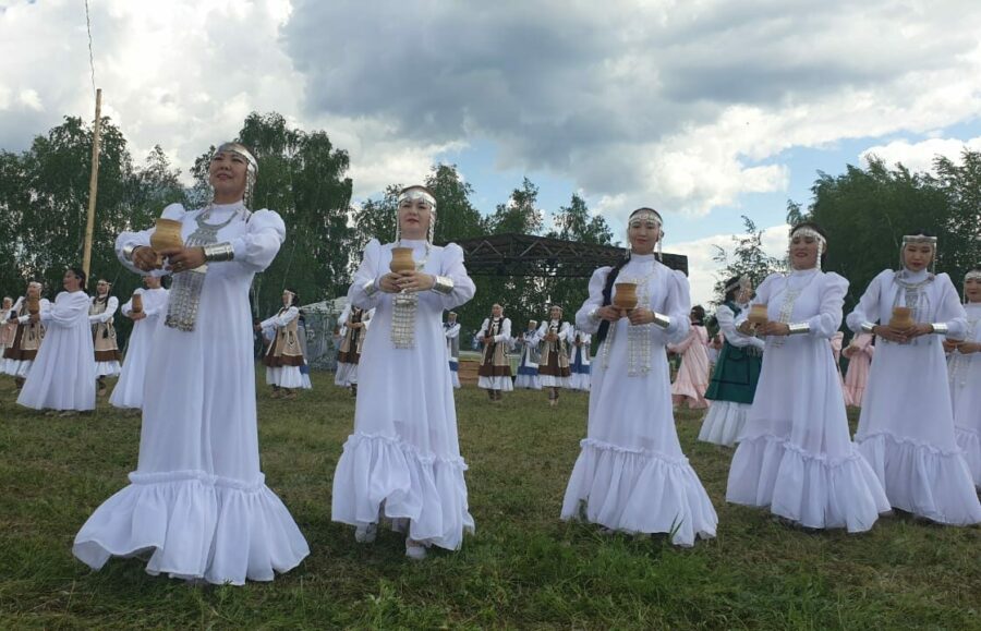 В Таттинском районе Якутии проводится первый фестиваль «Иис-уус, ас фест»
