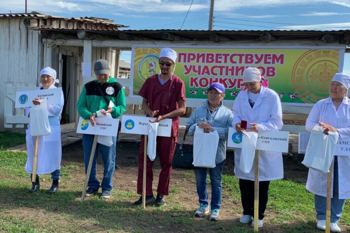 В Якутии наградили победителей конкурса на лучшего оператора искусственного осеменения скота