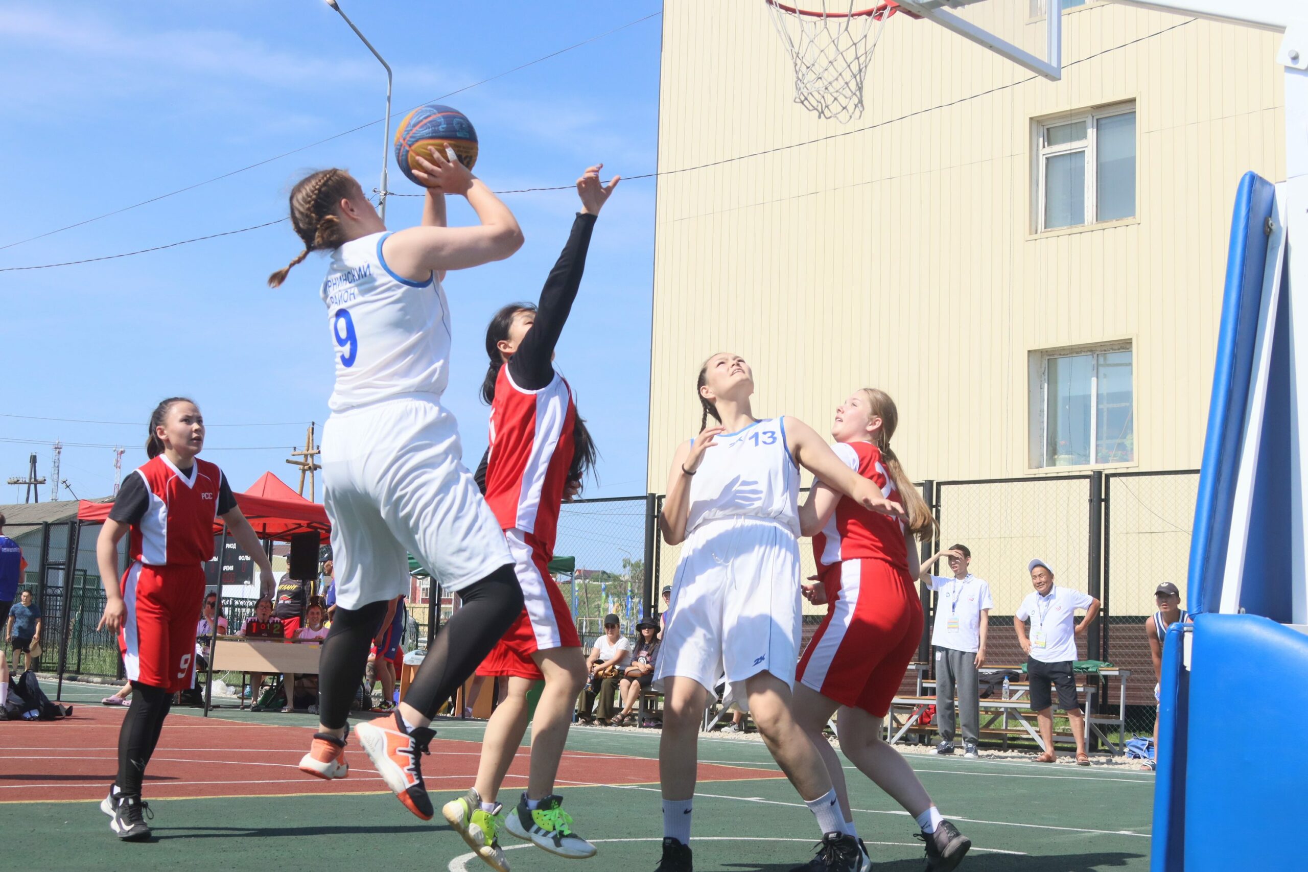 Определены все четвертьфиналисты по стритболу Спортивных игр народов Якутии