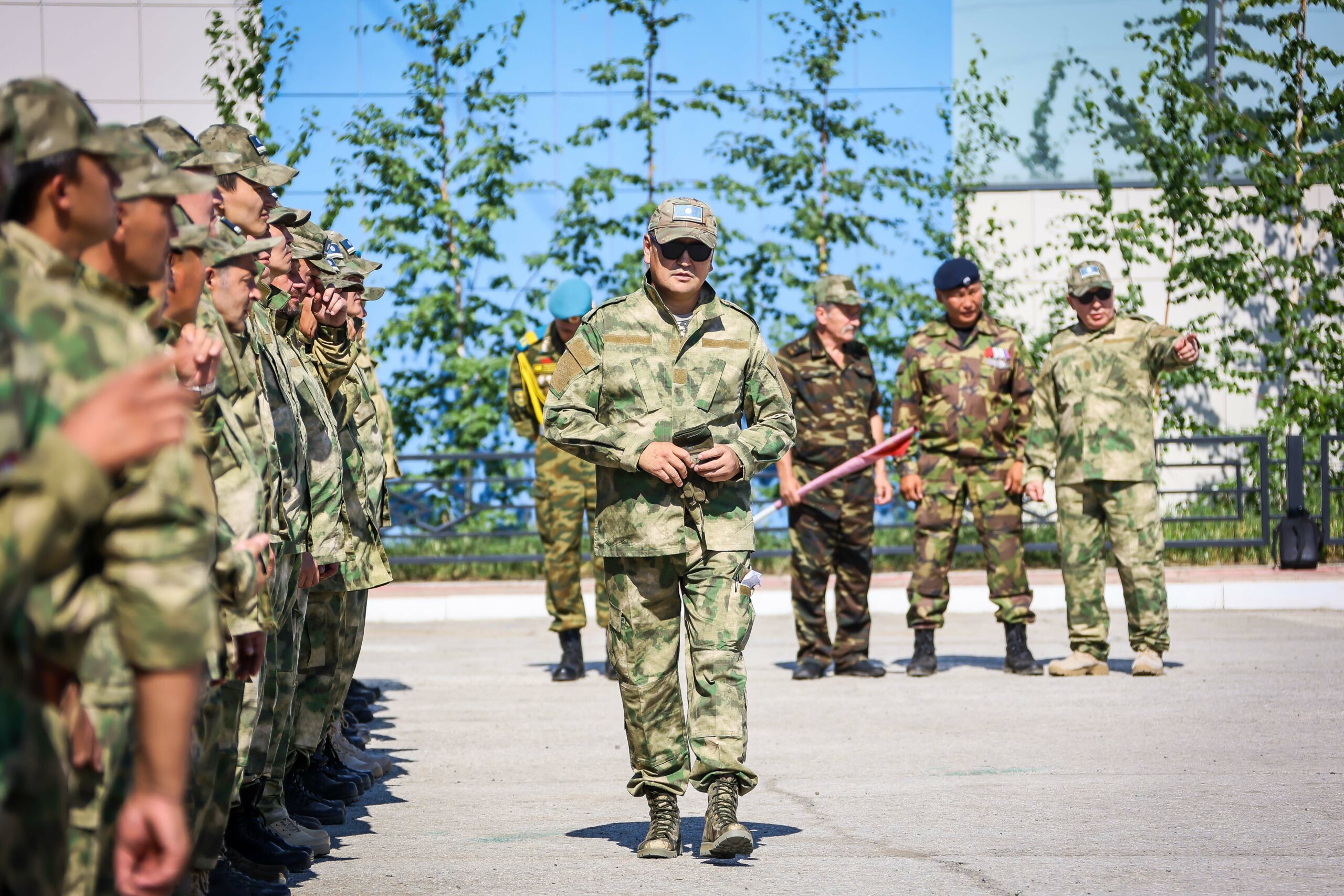 Добровольческие отряды. Военная форма отряда добровольцев. Добровольческий отряд. Казахские добровольческие отряды. Добровольческий отряд для участия в сво.