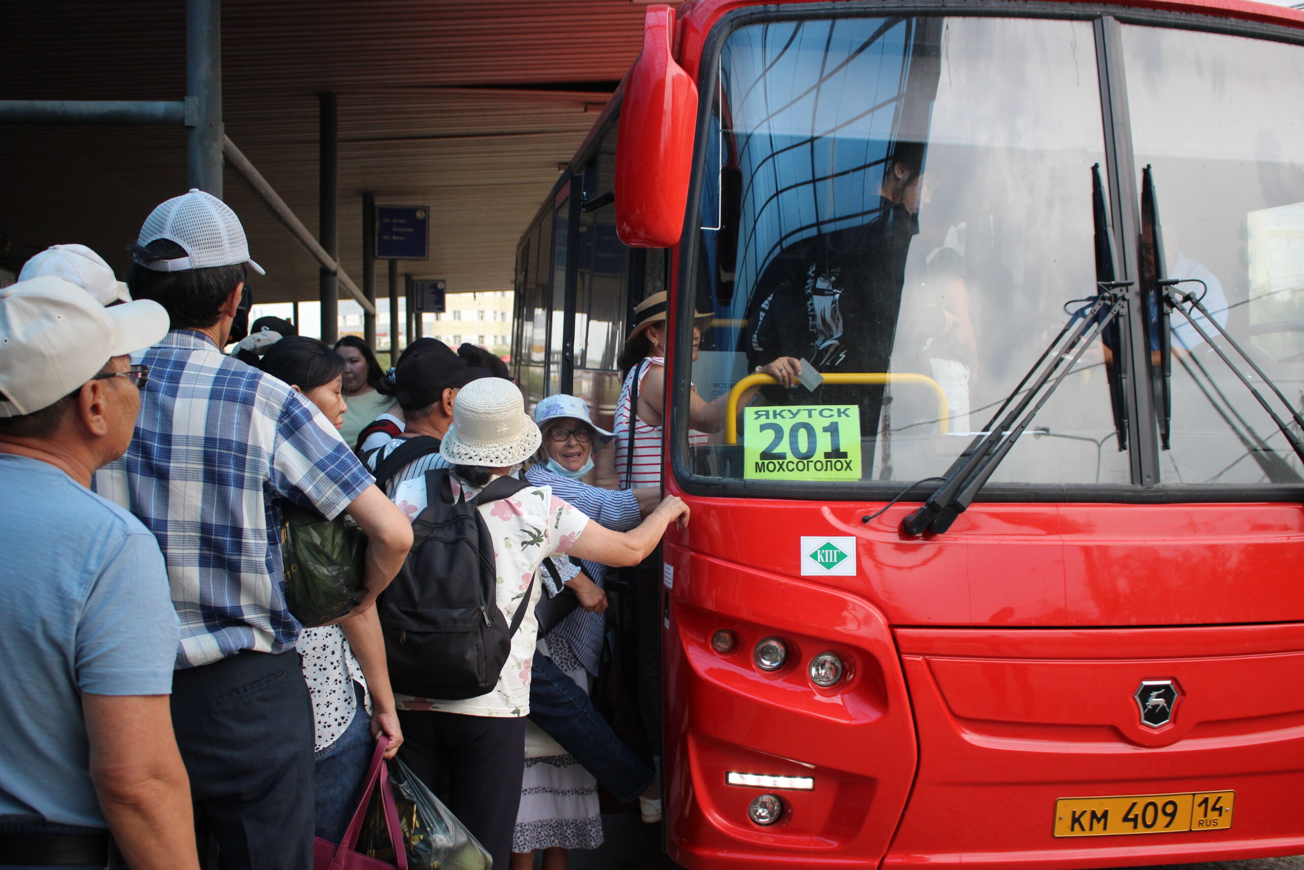Из Якутска в ближайшие улусы стали курсировать автобусы повышенной комфортности