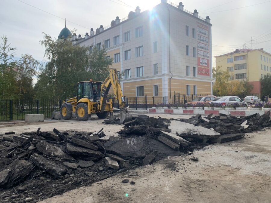 В мэрии Якутска опровергли информацию о демонтаже нового асфальта на проспекте Ленина