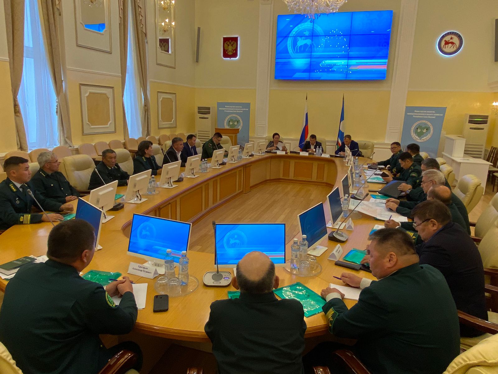 В Якутске обсудили проблемные вопросы лесного хозяйства