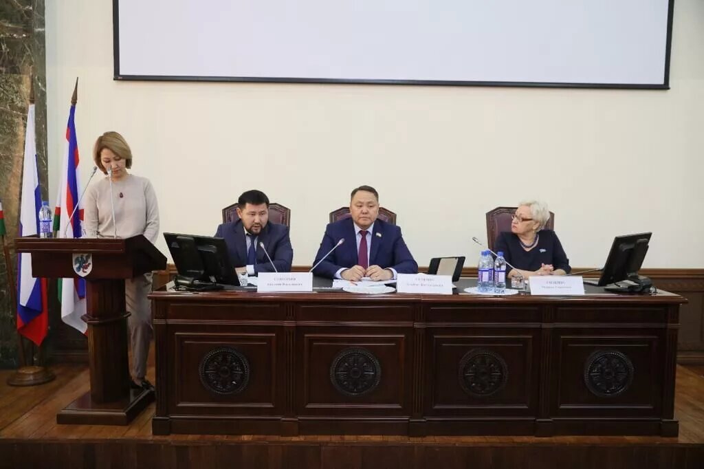 Подготовку бюджета Якутска обсудили на заседании междепутатской ассоциации «Столица»