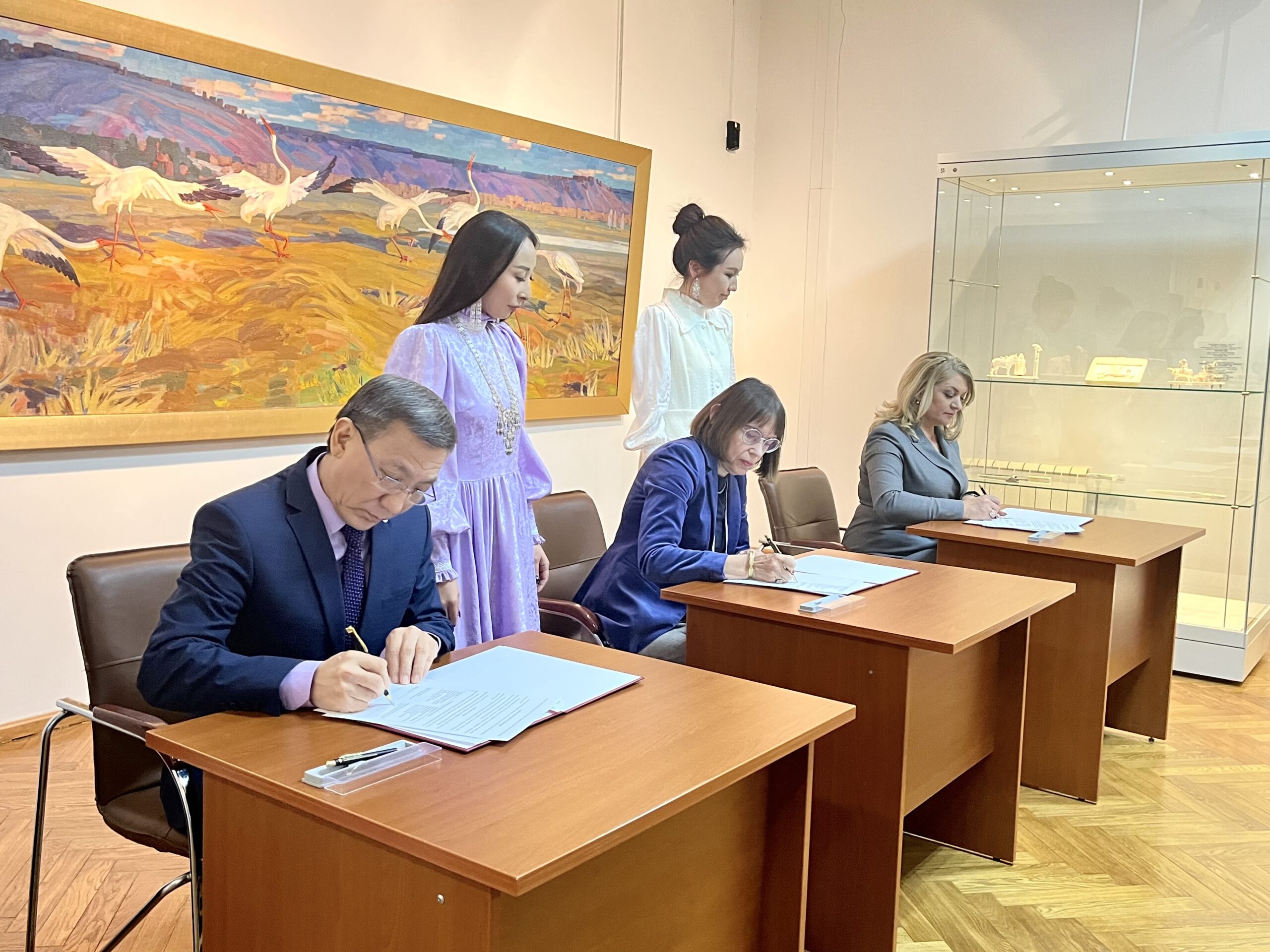 Якутия подписала соглашение о сотрудничестве со Всероссийским музеем декоративного искусства