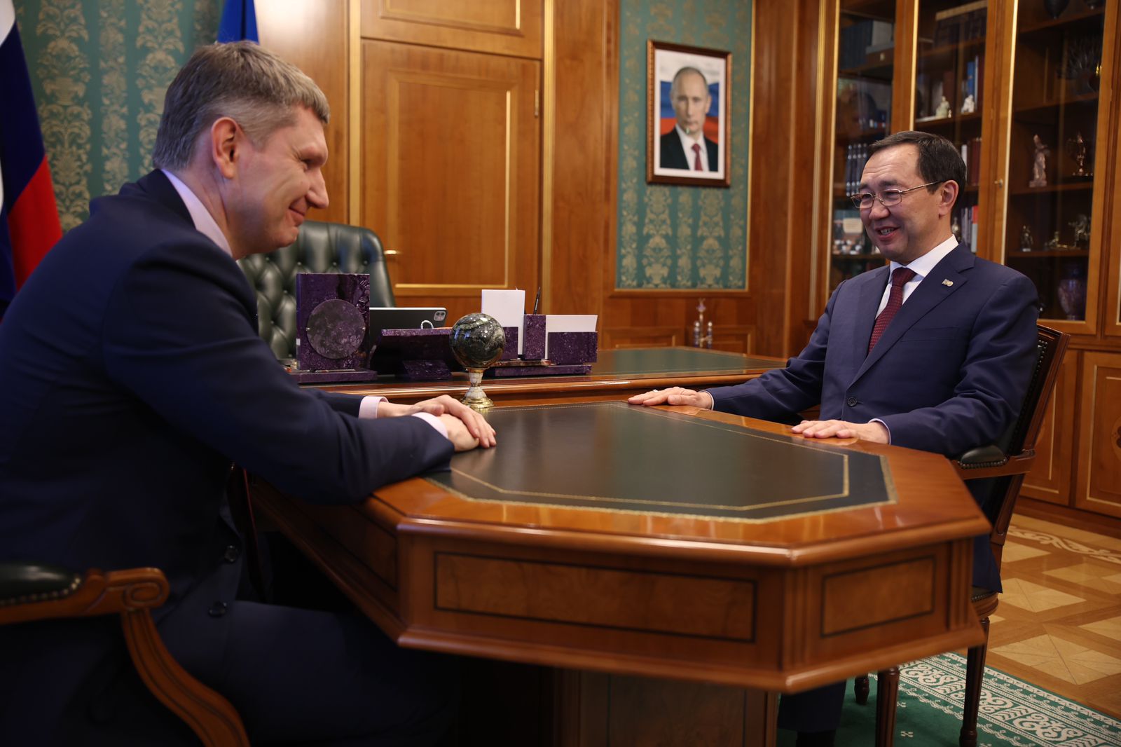 Рабочую встречу провёл министр экономического развития России с главой Якутии