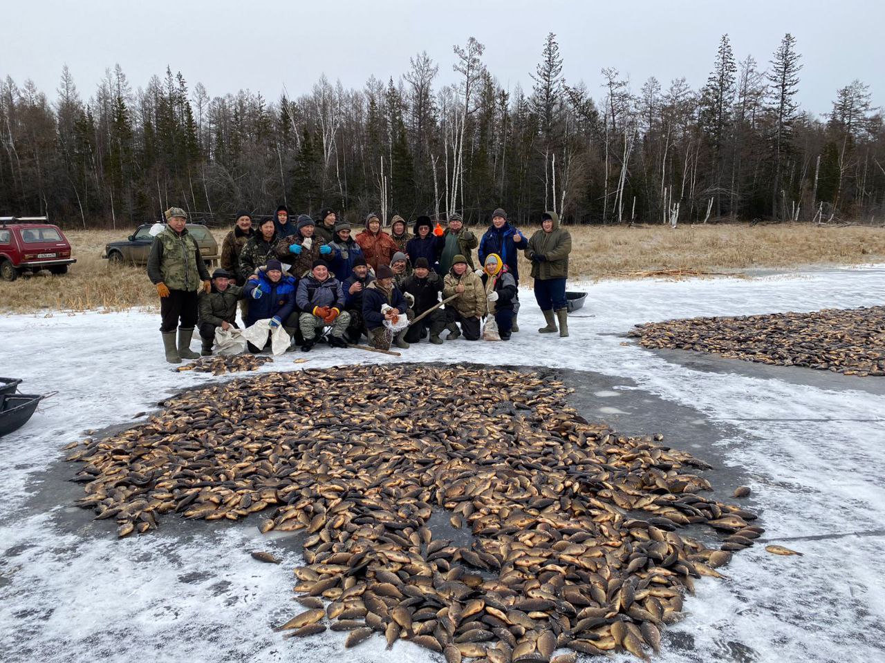 Рыбалка в якутии. Мунха Якутск. Мунха оголор. Мунха в Якутии дьахталлар. Рыбалка в Якутии мунха.