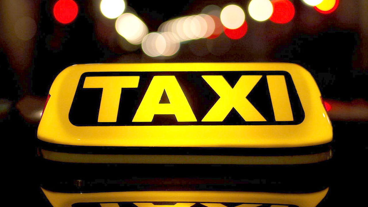В Якутии за день четыре водителя такси стали жертвами мошенников