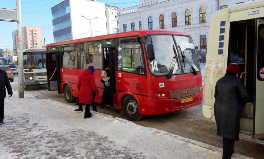 В Якутске проезд в автобусах предложили повысить до 45 рублей