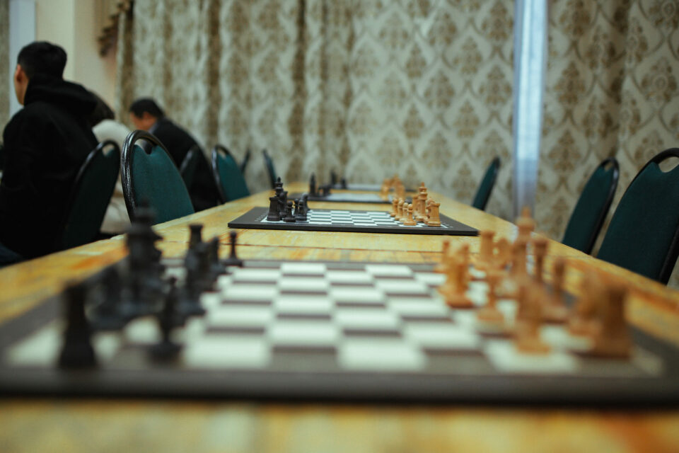 Международный гроссмейстер Данила Павлов дал мастер-класс в Якутске