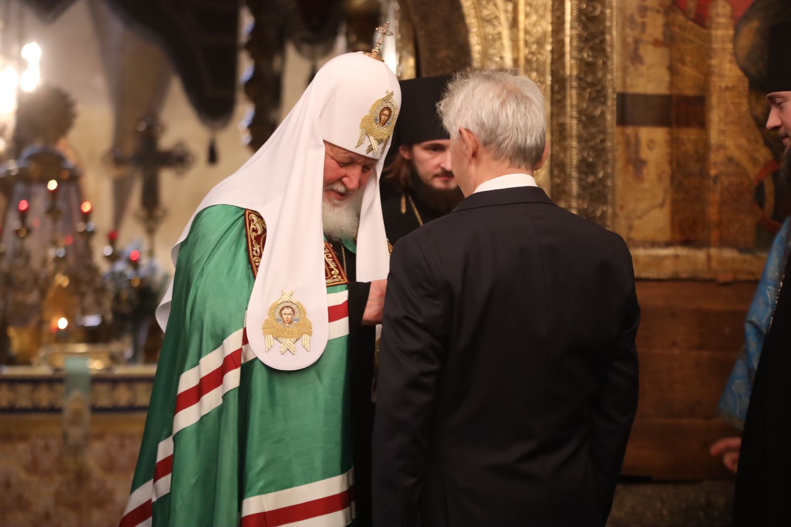 Патриарх всея Руси вручил Михаилу Николаеву орден Русской православной церкви