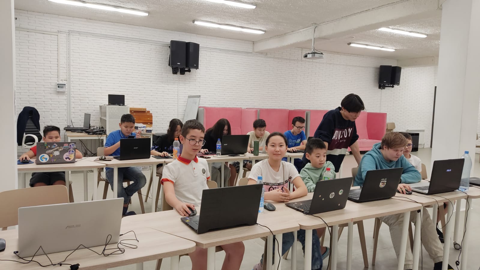 Команда школьников Якутии победила в онлайн-турнире по быстрым шахматам