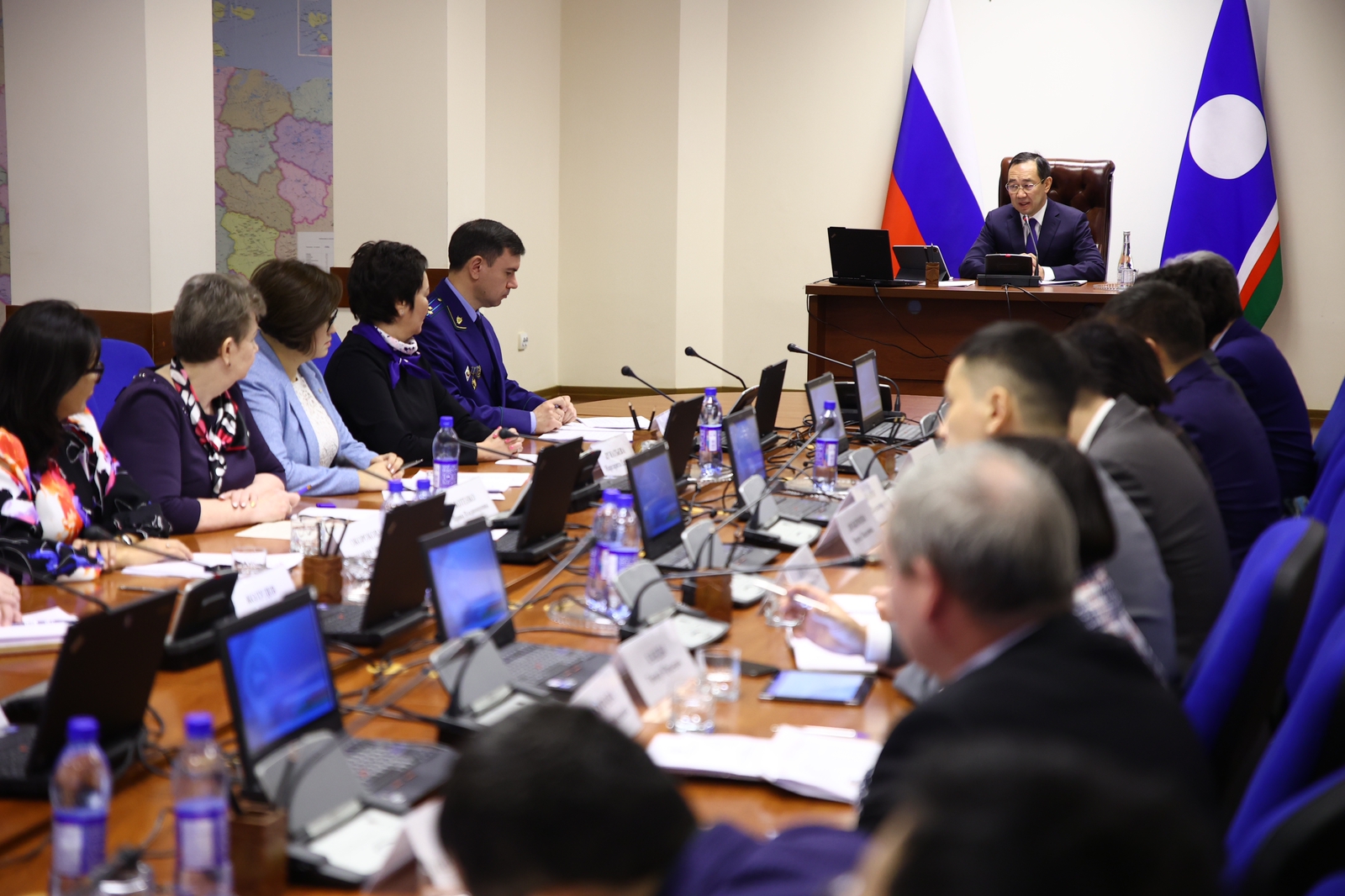 Глава Якутии провёл заседание координационного совета по предпринимательству