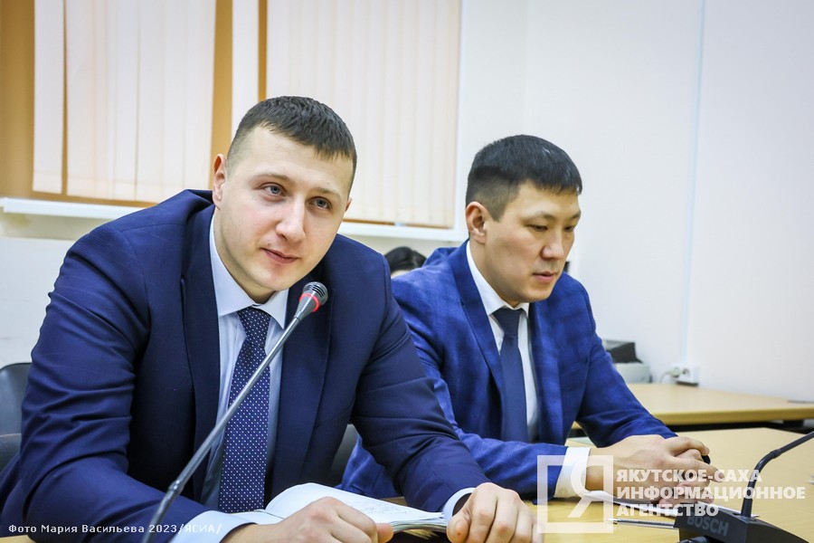 Коллективу МинЖКХ Якутии представили нового заместителя главы ведомства