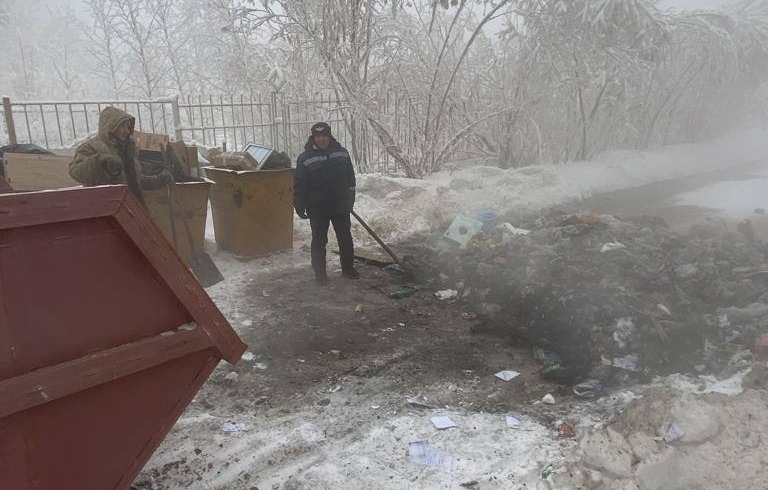 В Якутске бдительность водителя мусоровоза помогла избежать возгорания спецтехники