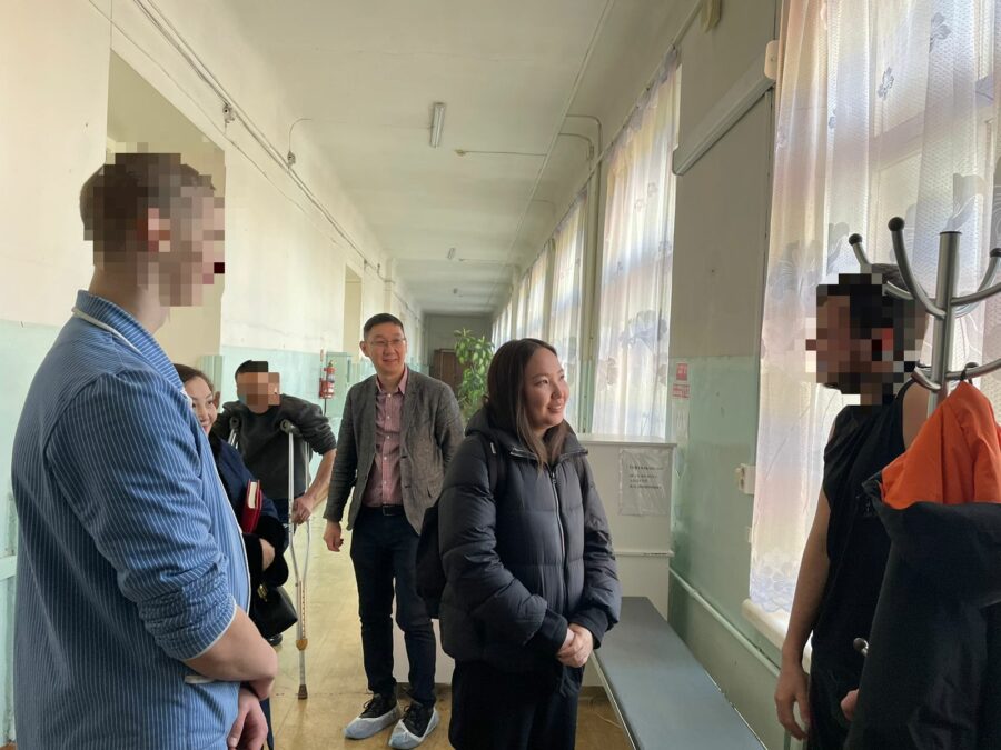 Светлана Диодорова-Лаврентьева во Владивостоке встретилась с военнослужащими из Якутии