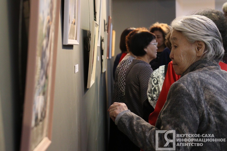 Творчество людей, победивших рак: в Якутске представили выставку «Я рисую жизнь»