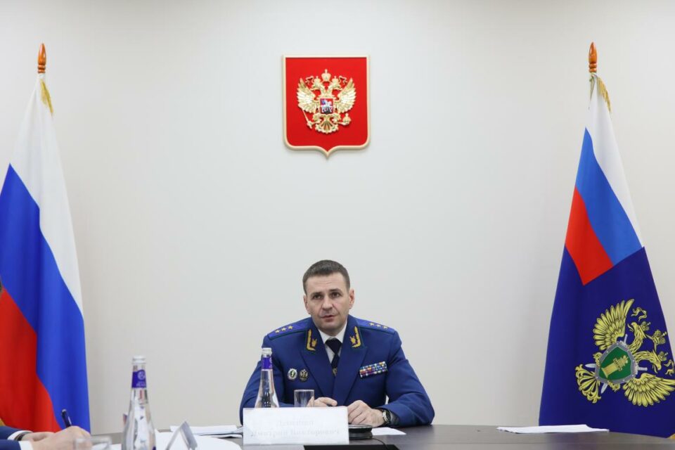 Дмитрий Демешин в ходе визита в Якутию провёл личный приём граждан