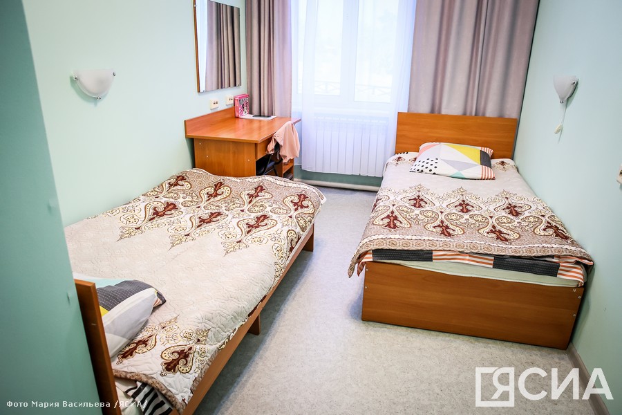 Комнаты, в которых дети учатся заправлять кровати и складывать постельное бельё. Фото: Мария Васильева/ЯСИА