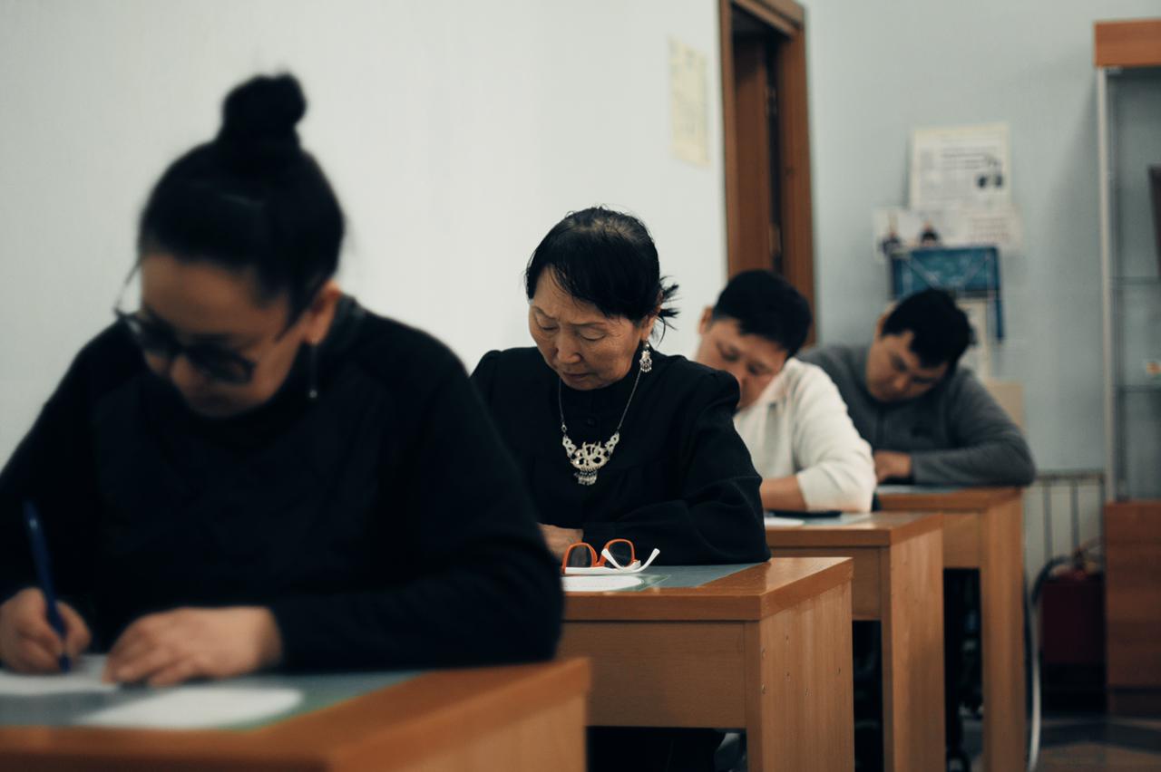 В Национальной библиотеке более 150 человек написали диктант на якутском языке