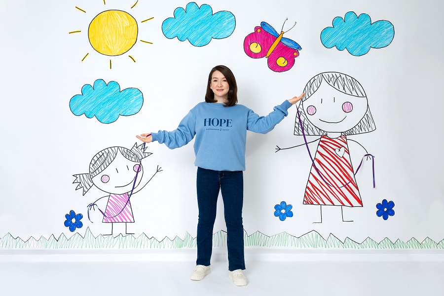 АЭБ и Knit&Fit выпустили благотворительный мерч в поддержку детей, борющихся с онкологией