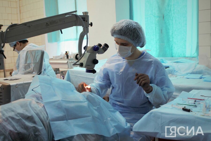 Якутские врачи отправятся в очередные командировки в военные госпитали