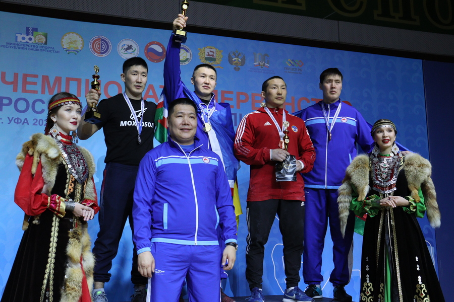По итогам первого дня якутские мас-рестлеры завоевали 18 медалей чемпионата России