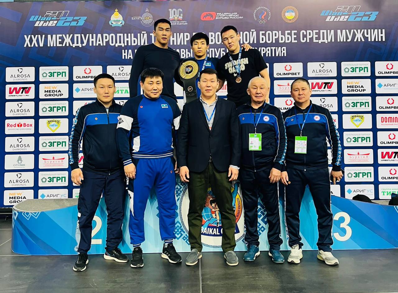 Якутские борцы завоевали медали международного турнира в Бурятии