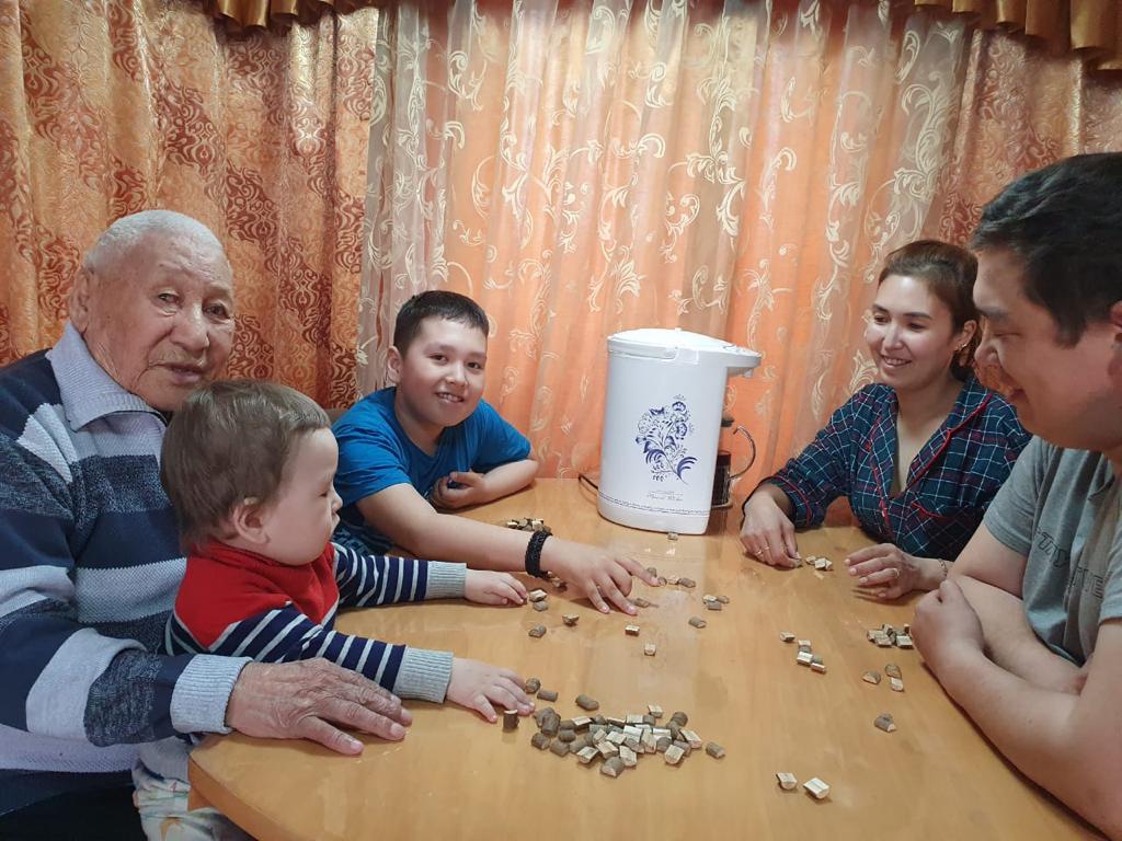 Более 200 приёмных семей для пожилых организованы в Якутии