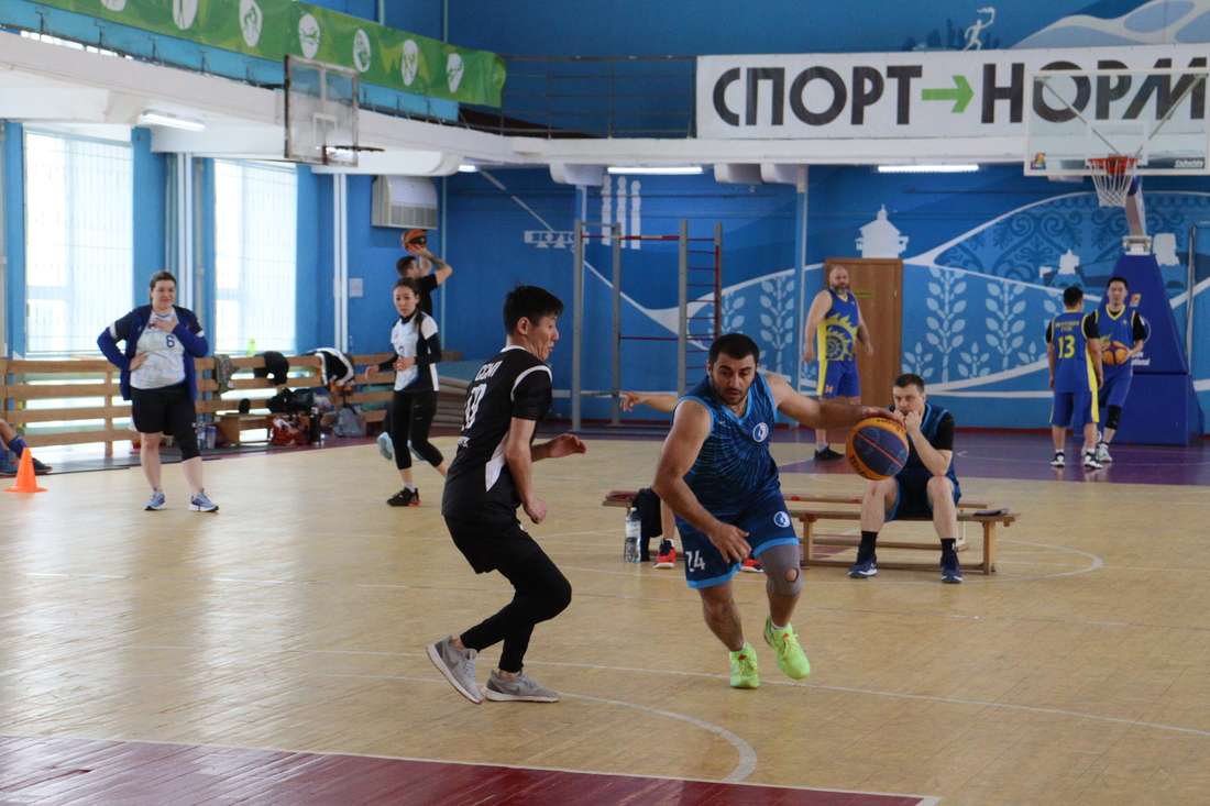 Предприятия Якутии сошлись в матчах за победу в Кубке труда
