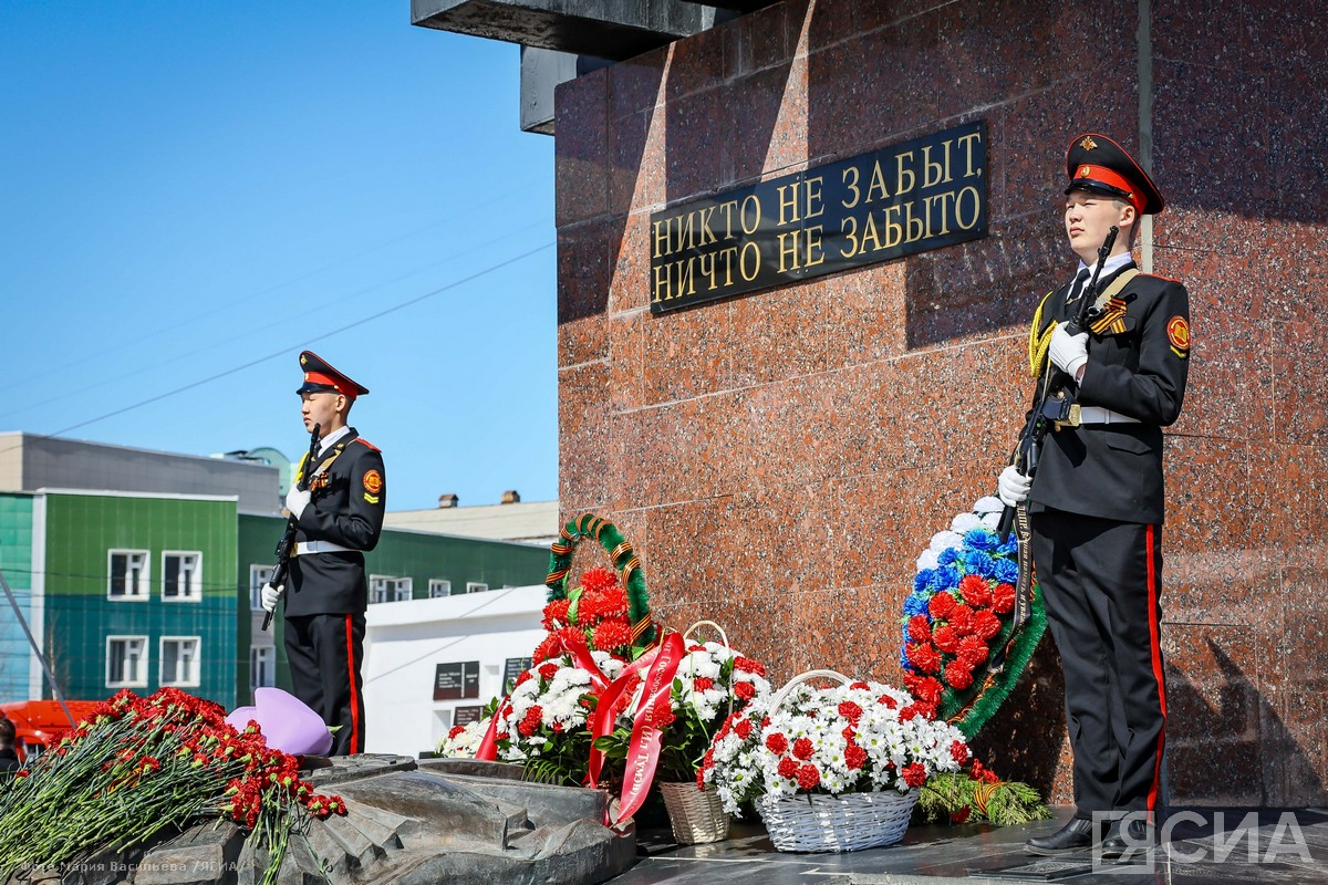 «Благодарим за бессмертный подвиг»: известные якутяне поздравили с Днем Победы