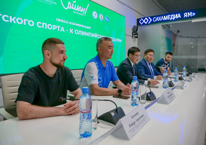 Спортсмены мирового масштаба проведут встречи в Якутске, Чурапчинском и Горном районах