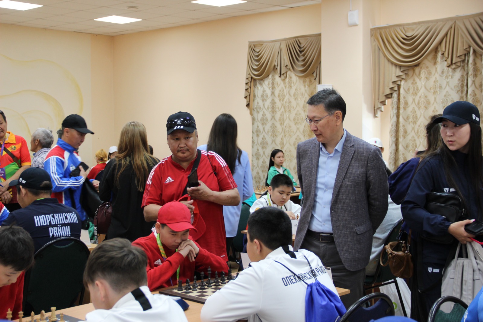 Турнир по шахматам стартовал на спартакиаде учащихся Якутии