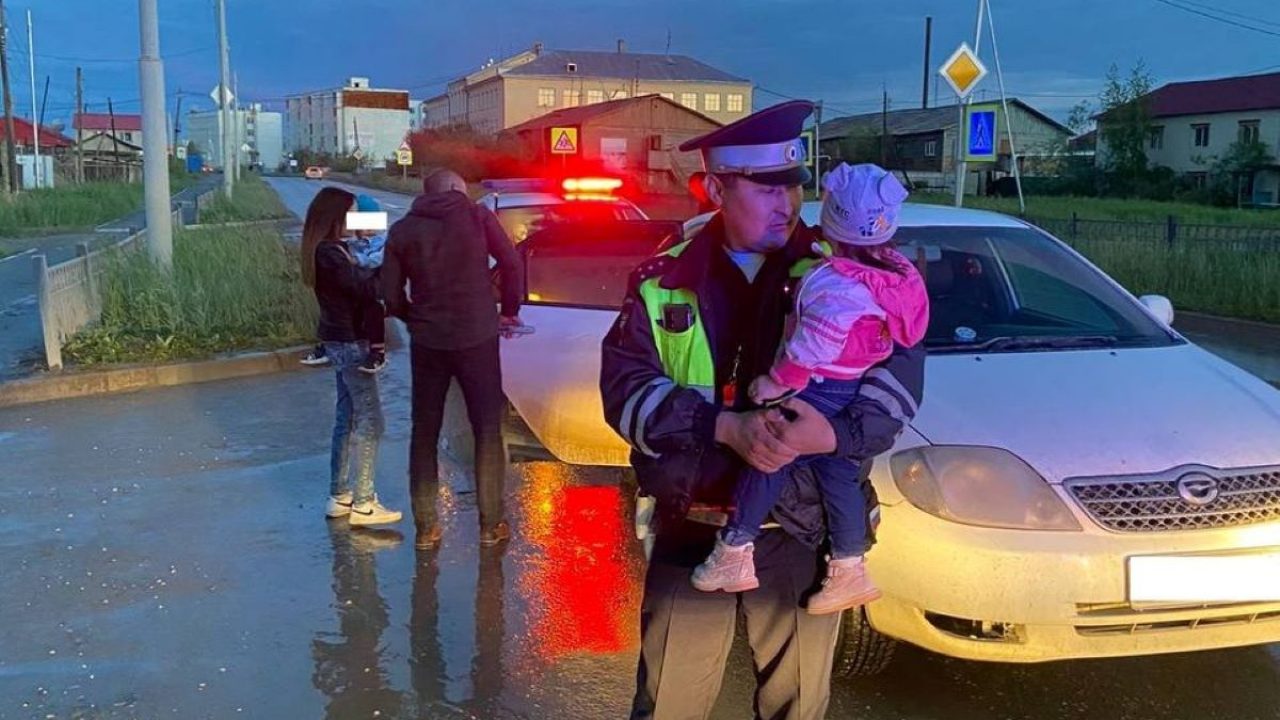 В Якутске пьяный мужчина угнал автомобиль с двумя детьми в салоне — ЯСИА