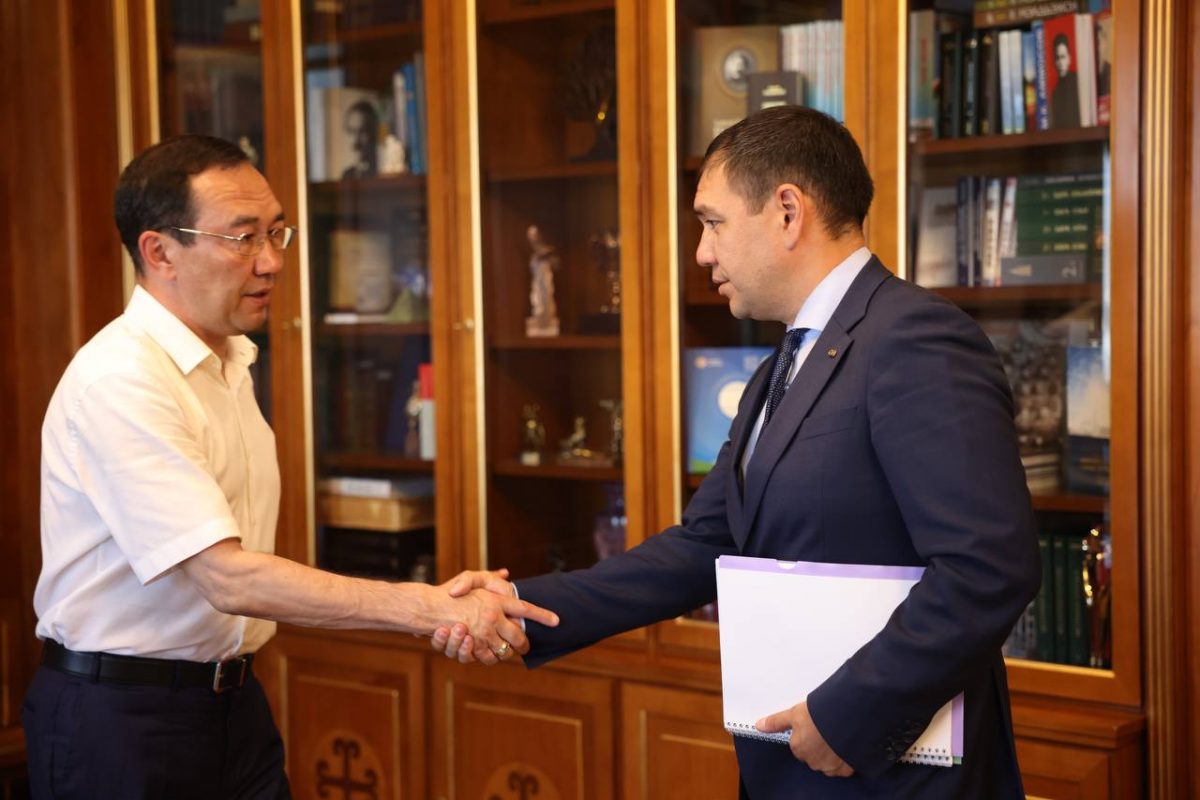 Глава Якутии встретился с президентом международного комитета игр «Дети Азии»