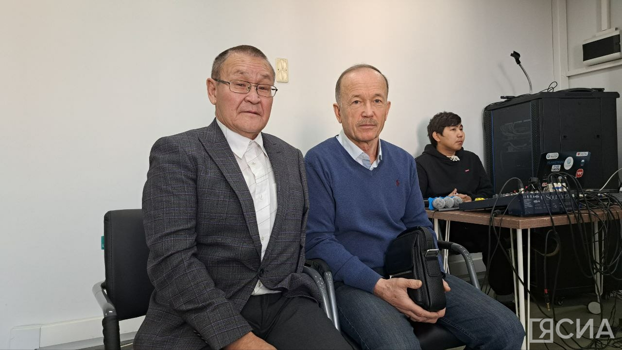 Слева: предприниматель из Верхоянского улуса Владимир Чириков