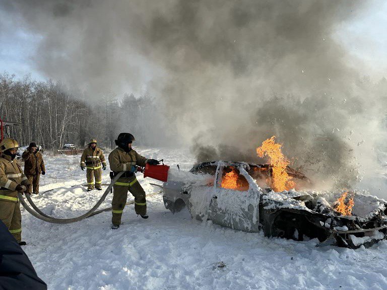 Спасатели Якутии провели тренировки по ликвидации последствий ДТП