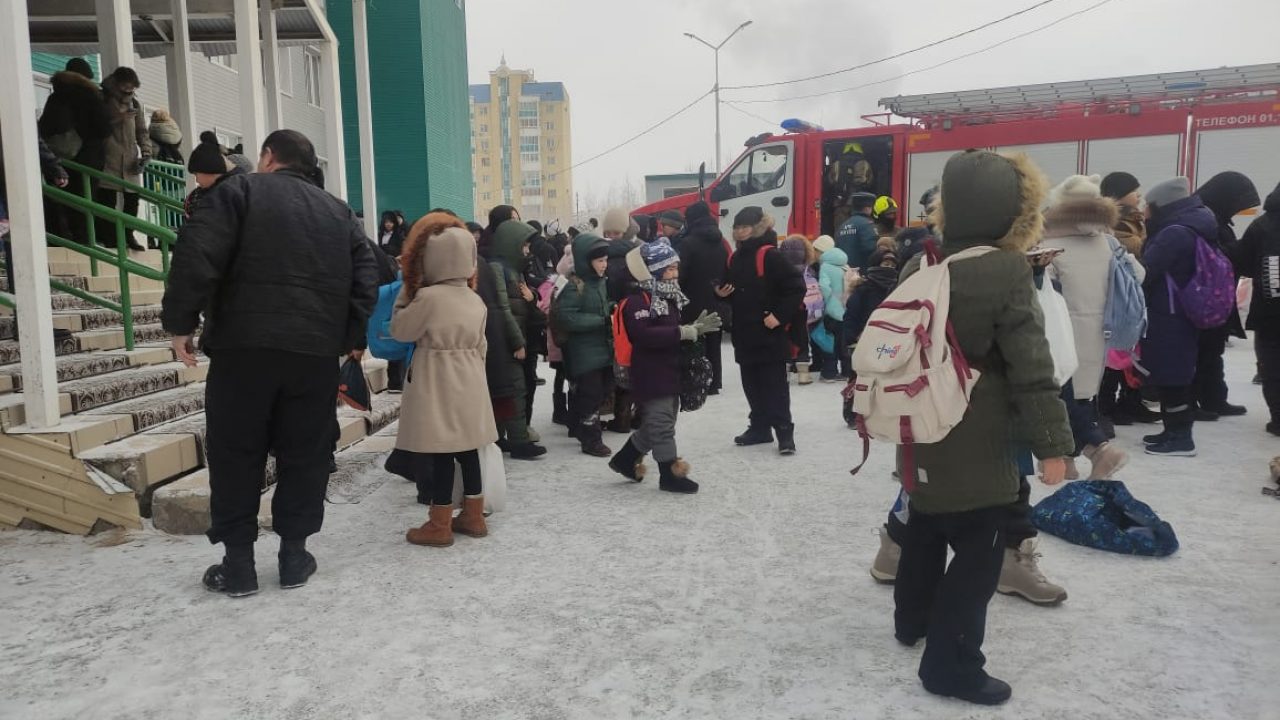 Стала известна причина эвакуации школы № 17 в Якутске — ЯСИА