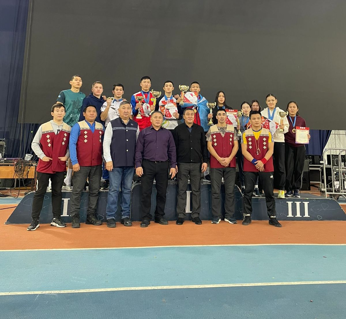Сунтарский спортсмен стал чемпионом Якутии по национальному многоборью среди юниоров