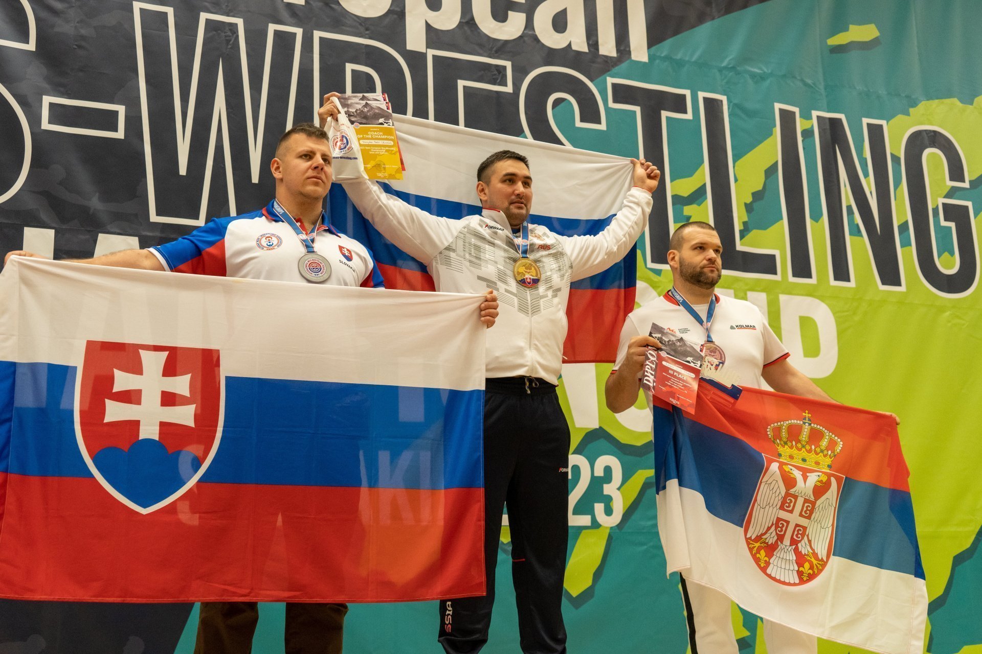 Якутянин Эрчим Баппагай стал чемпионом Европы по мас-рестлингу в Словакии