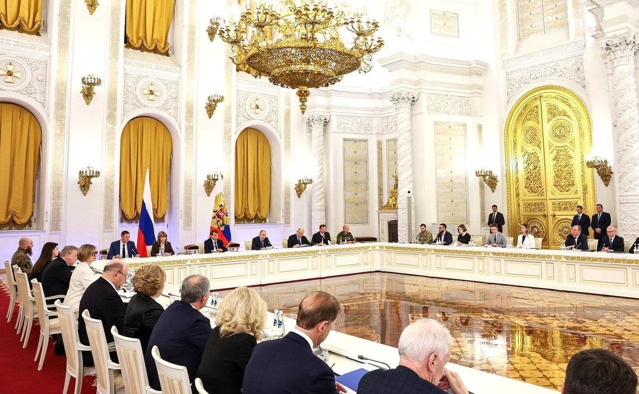 Глава Якутии принял участие в итоговом заседании Госсовета под председательством президента России