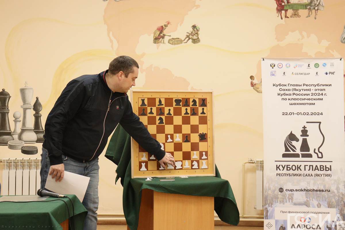Международный гроссмейстер Дмитрий Кокарев дал мастер-класс для якутских шахматистов