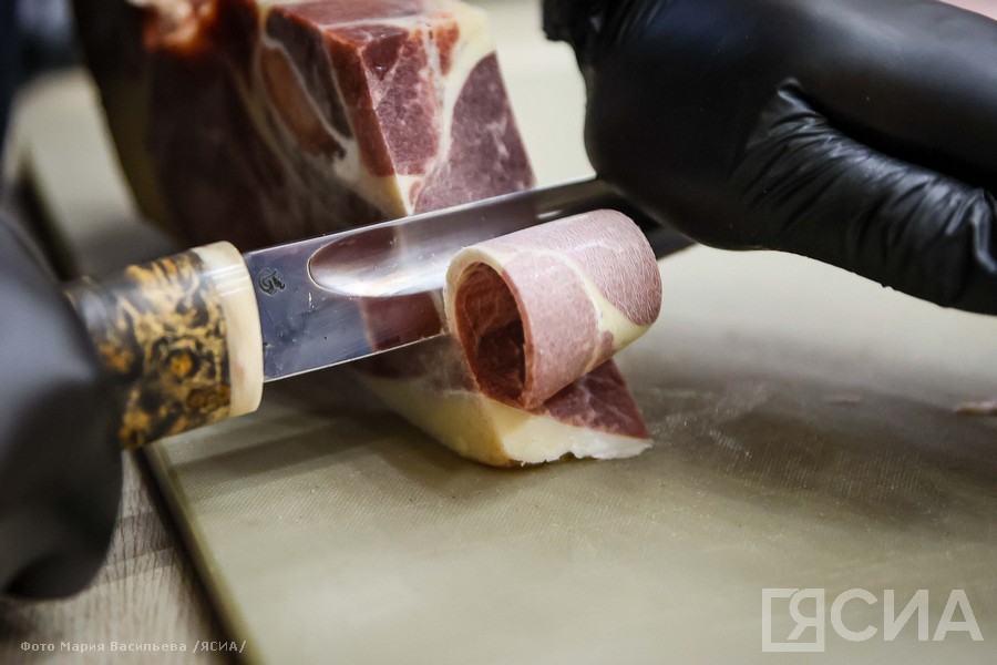 Лучший кухонный нож выберут на выставке кузнечного дела «Дархан Уус»