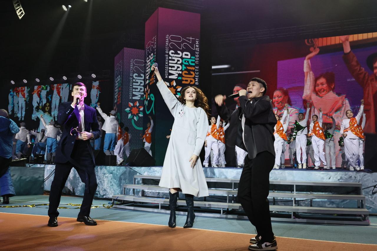 Фоторепортаж: яркие моменты фестиваля «Муус Устар — 2024» в Якутске