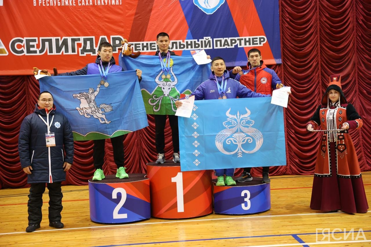 «Отдал свои силы»: Георгий Софронов завоевал две золотые медали по северному троеборью