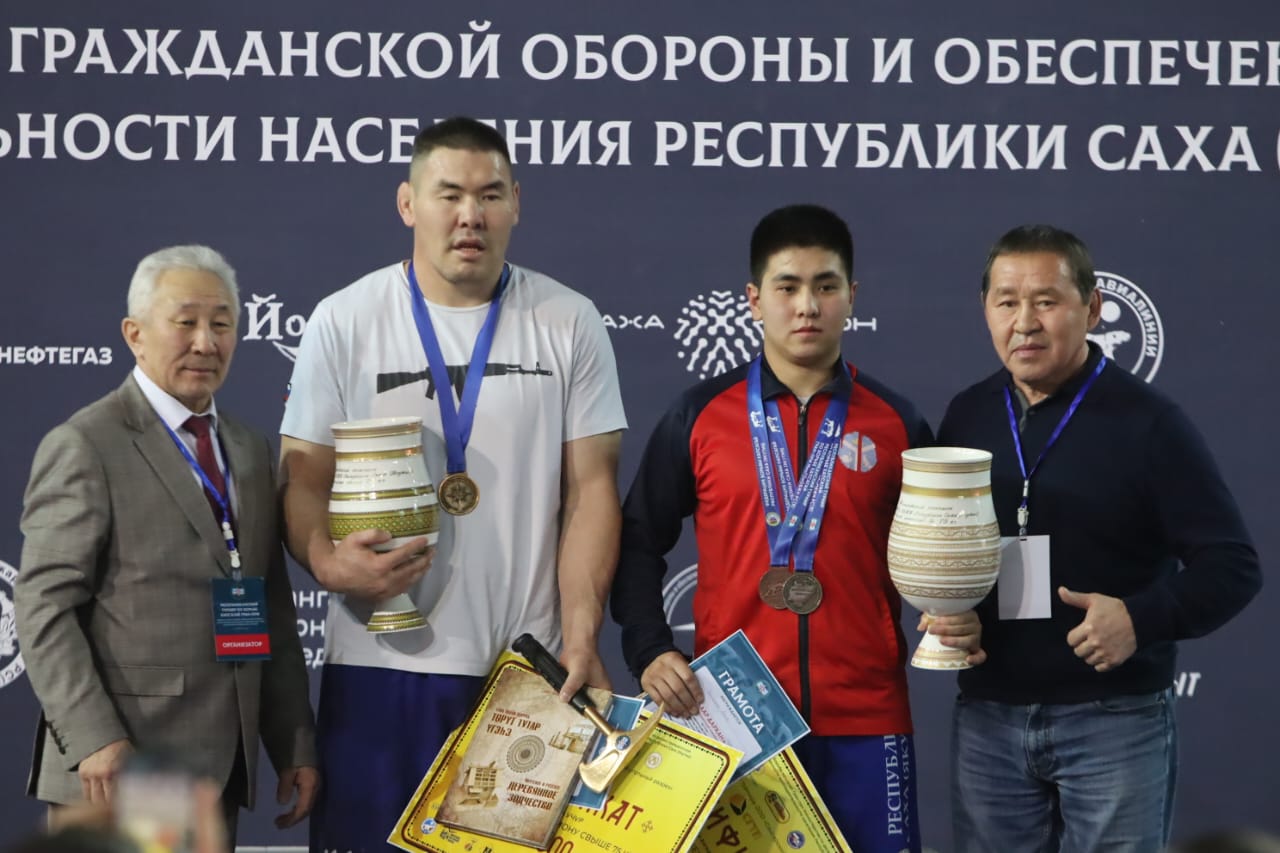 Балдан Цыжипов и Айсен Поскачин стали абсолютными чемпионами турнира МинГООБЖН по хапсагаю